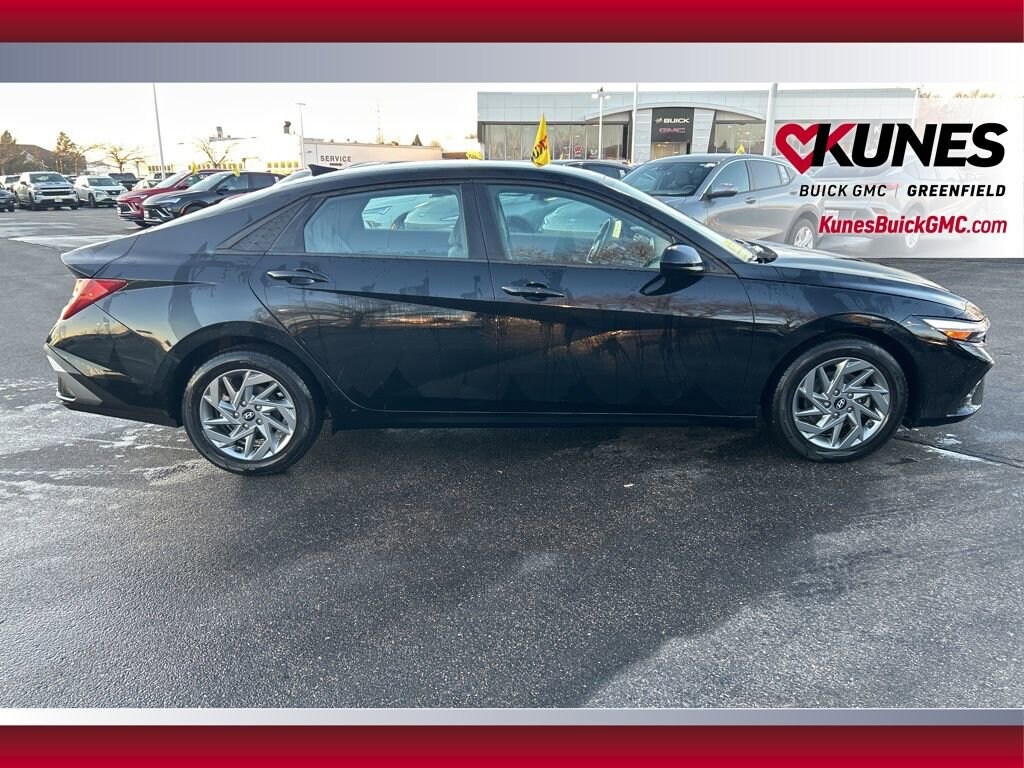 Used 2024 Hyundai Elantra SEL