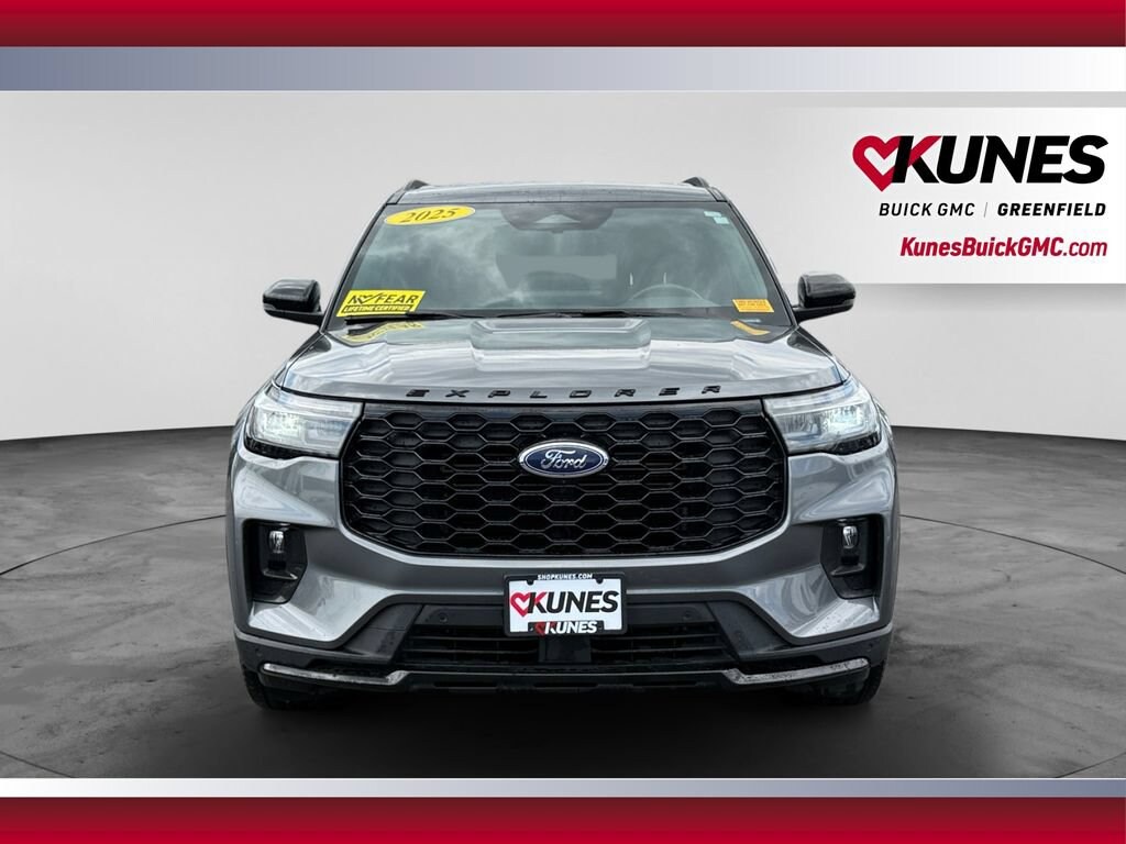 Used 2025 Ford Explorer ST-Line