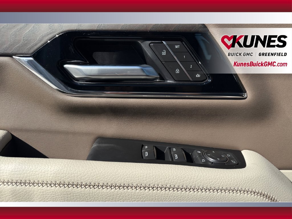 2027 GMC Yukon Denali - Photo 16