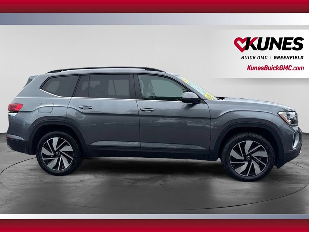 Used 2025 Volkswagen Atlas 2.0T SE w/Technology