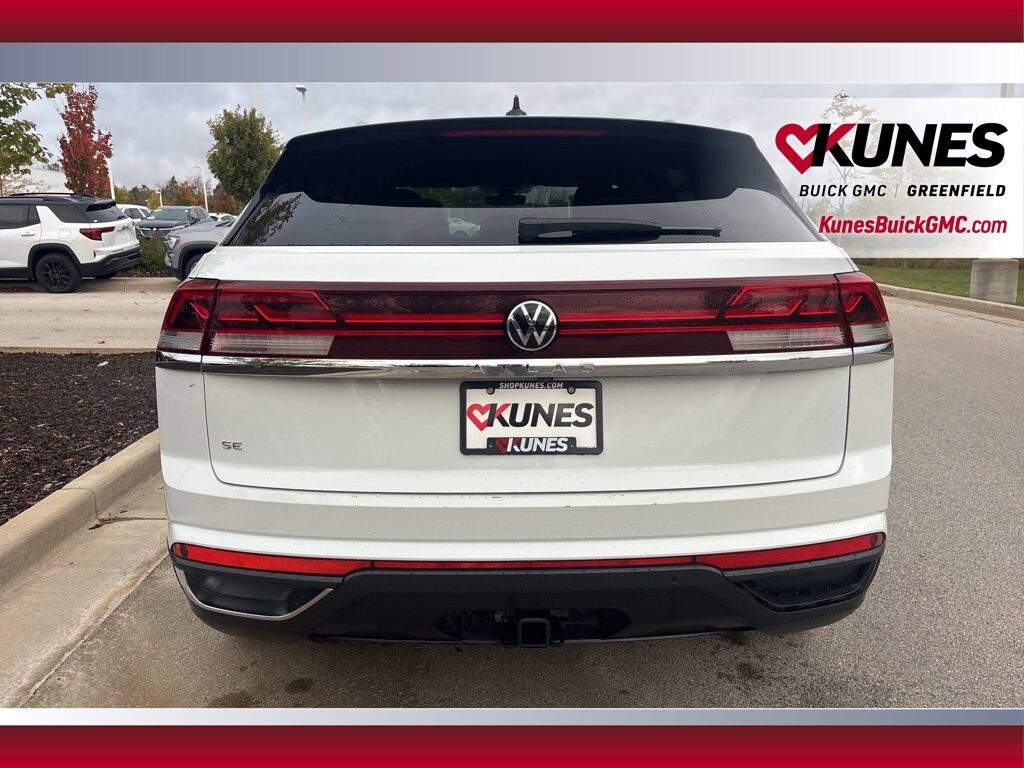 Used 2024 Volkswagen Atlas Cross Sport 2.0T SE w/Technology