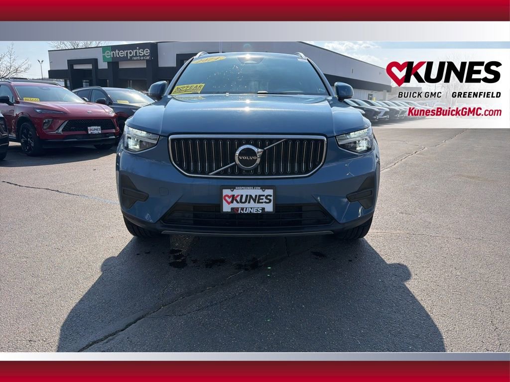 2024 Volvo XC40 Core - Photo 13