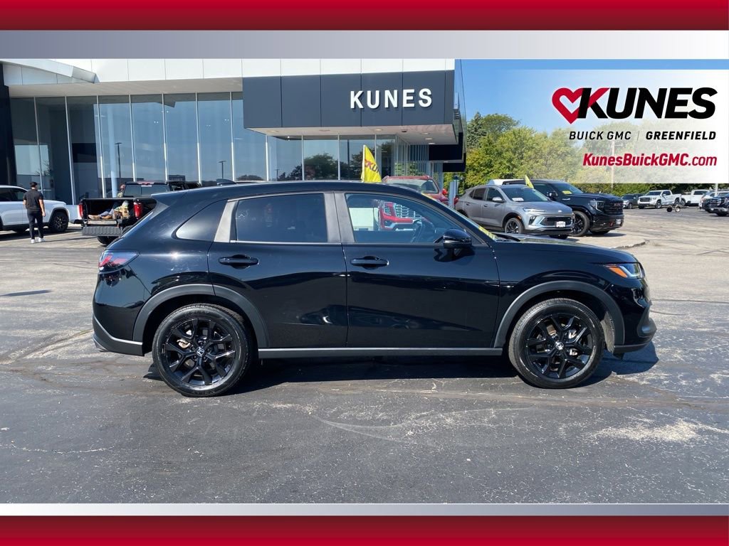 2023 Honda HR-V Sport photo 2