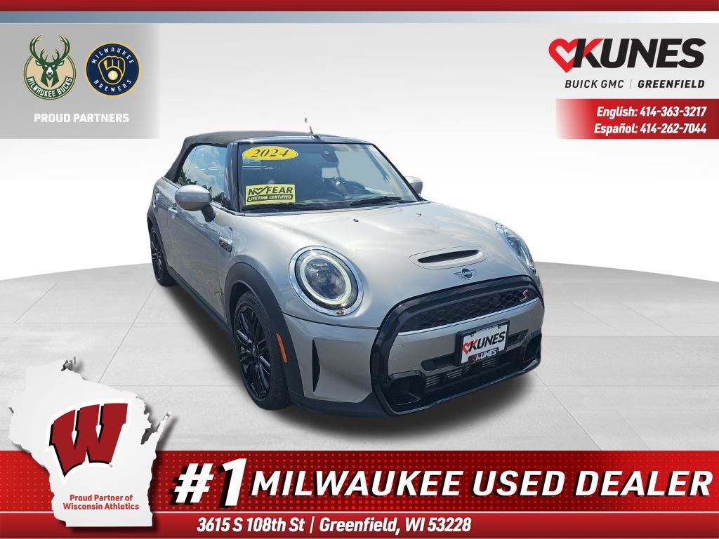 2024 MINI Convertible Cooper S's photo