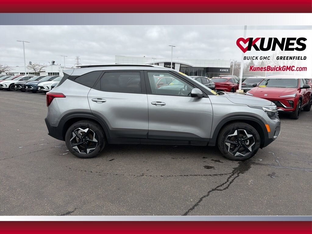 Used 2025 Kia Seltos S