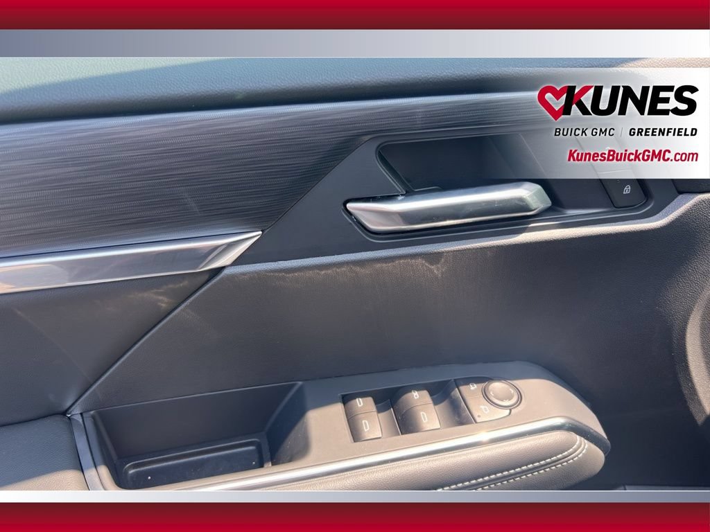 2025 GMC Acadia Elevation - Photo 17