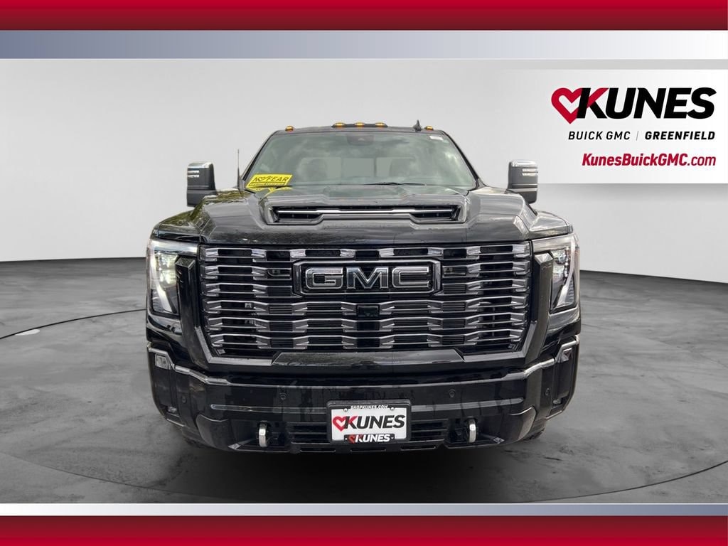 2026 GMC Sierra 3500HD Denali Ultimate - Photo 11