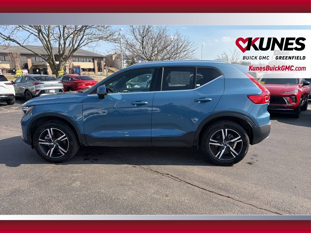 2024 Volvo XC40 Core - Photo 9