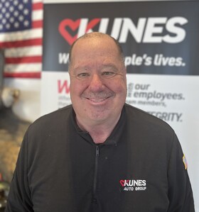 Staff member CHUCK BLOCK from 4d011775870a