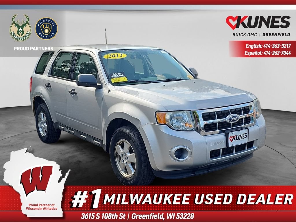 Used 2012 Ford Escape XLS with VIN 1FMCU0C7XCKB28602 for sale in Greenfield, WI
