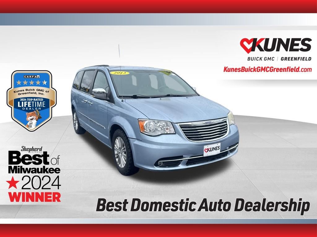 2013 Chrysler Town & Country Touring-L