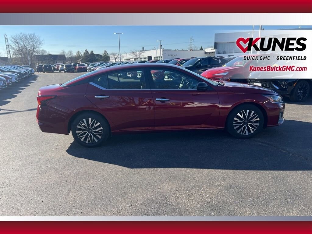 Used 2025 Nissan Altima SV