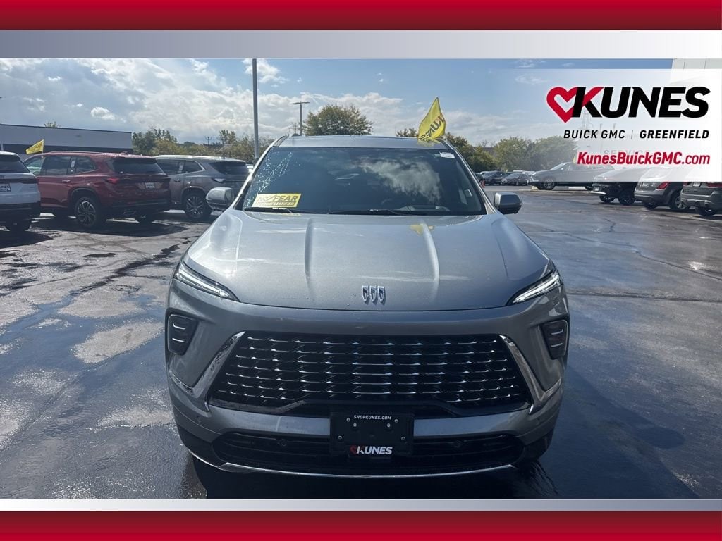 New 2026 Buick Enclave Avenir SUV