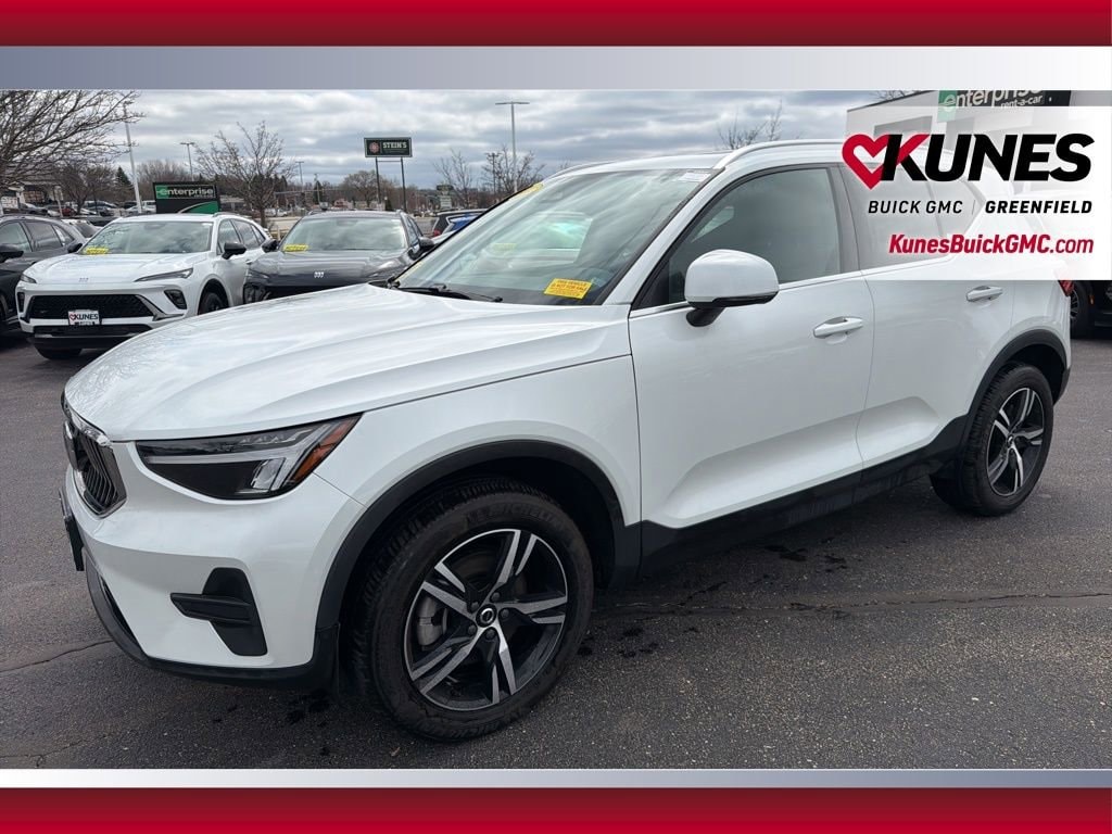 2024 Volvo XC40 Core - Photo 12