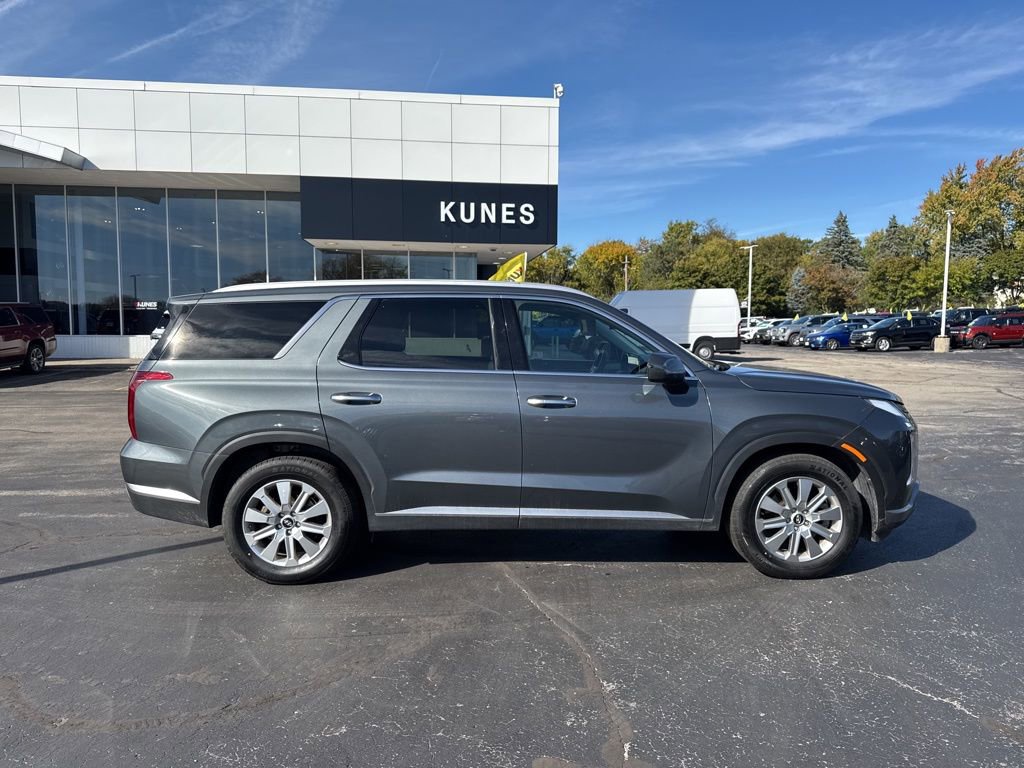2024 Hyundai Palisade SEL photo 2