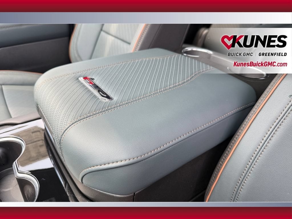 2026 GMC Yukon AT4 - Photo 12