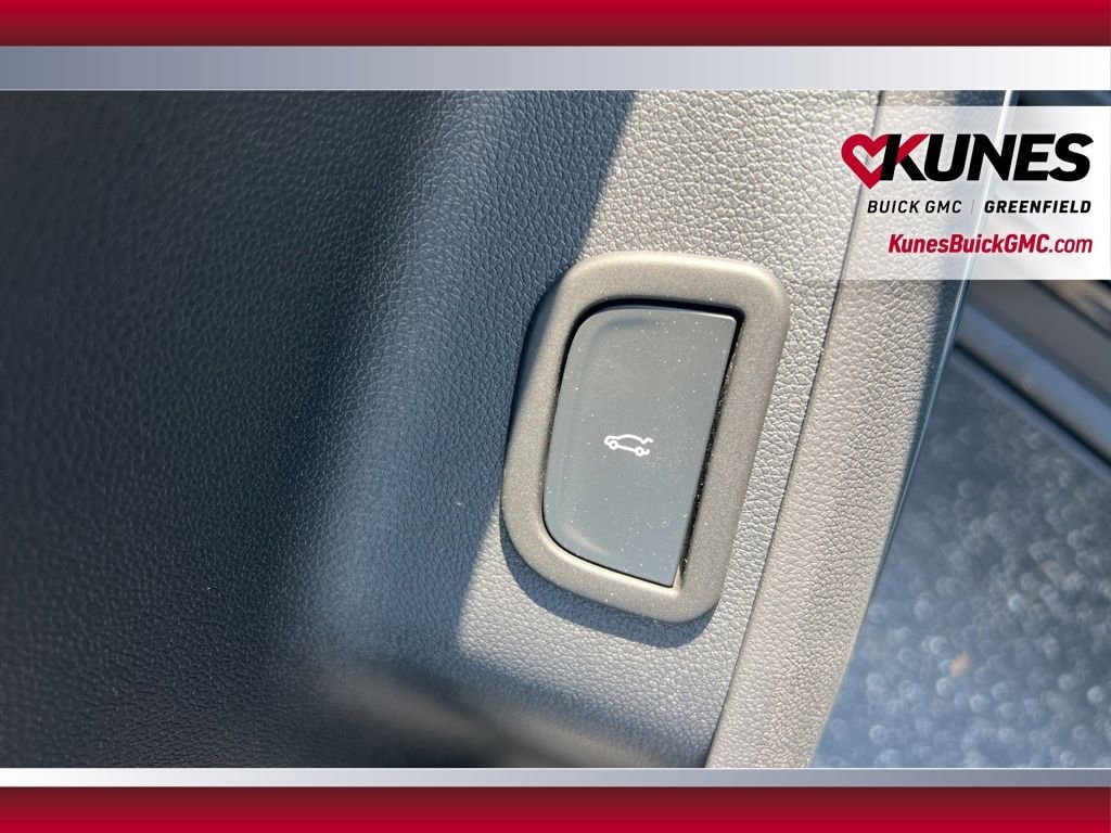 2025 GMC Acadia Elevation - Photo 18