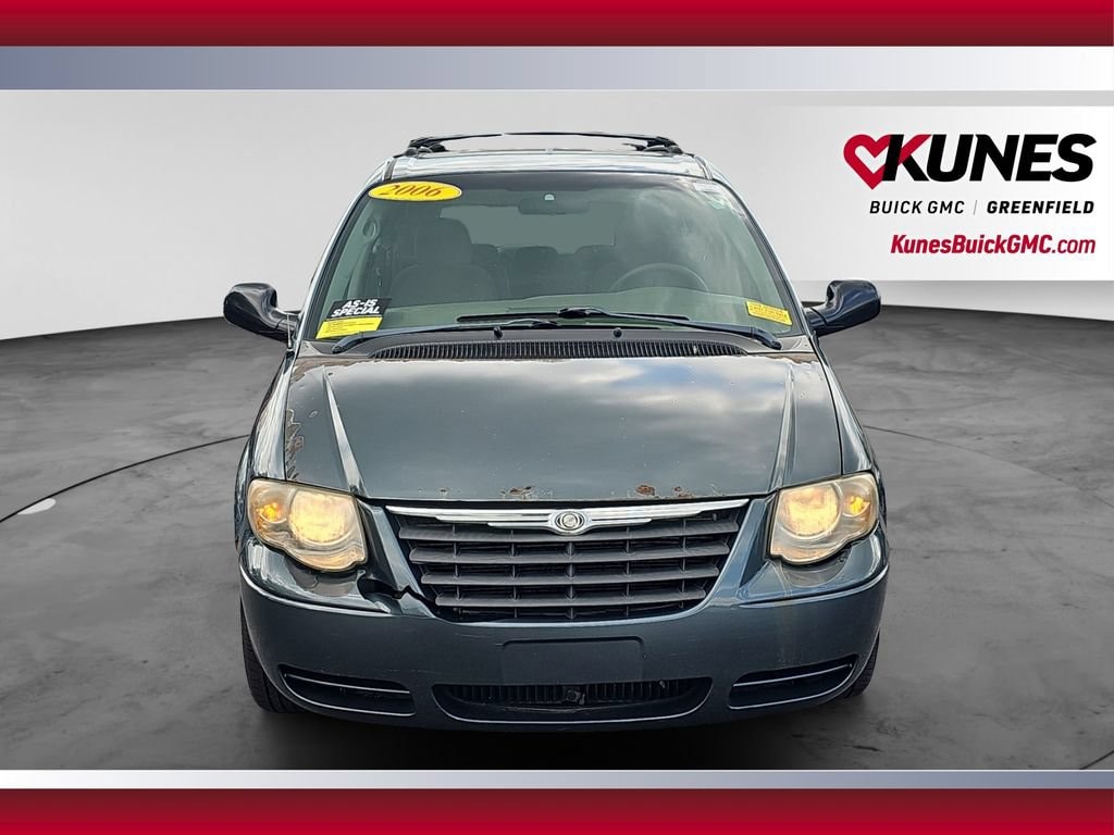 Used 2006 Chrysler Town & Country LWB Touring