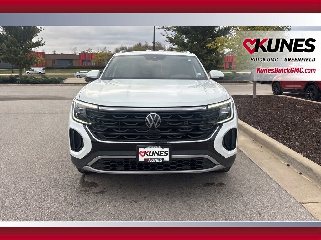 Used 2024 Volkswagen Atlas Cross Sport 2.0T SE w/Technology