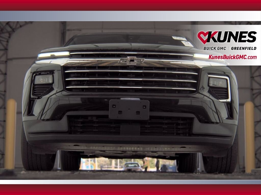 Used 2024 Chevrolet Traverse LT SUV