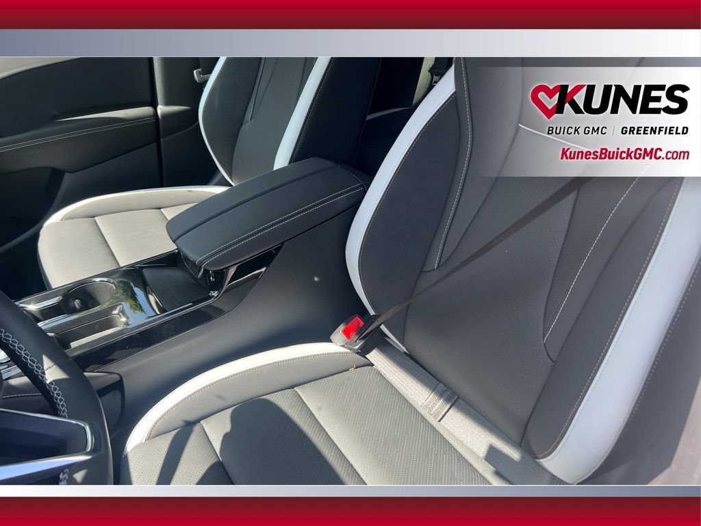 2026 Buick Envision Sport Touring - Photo 21