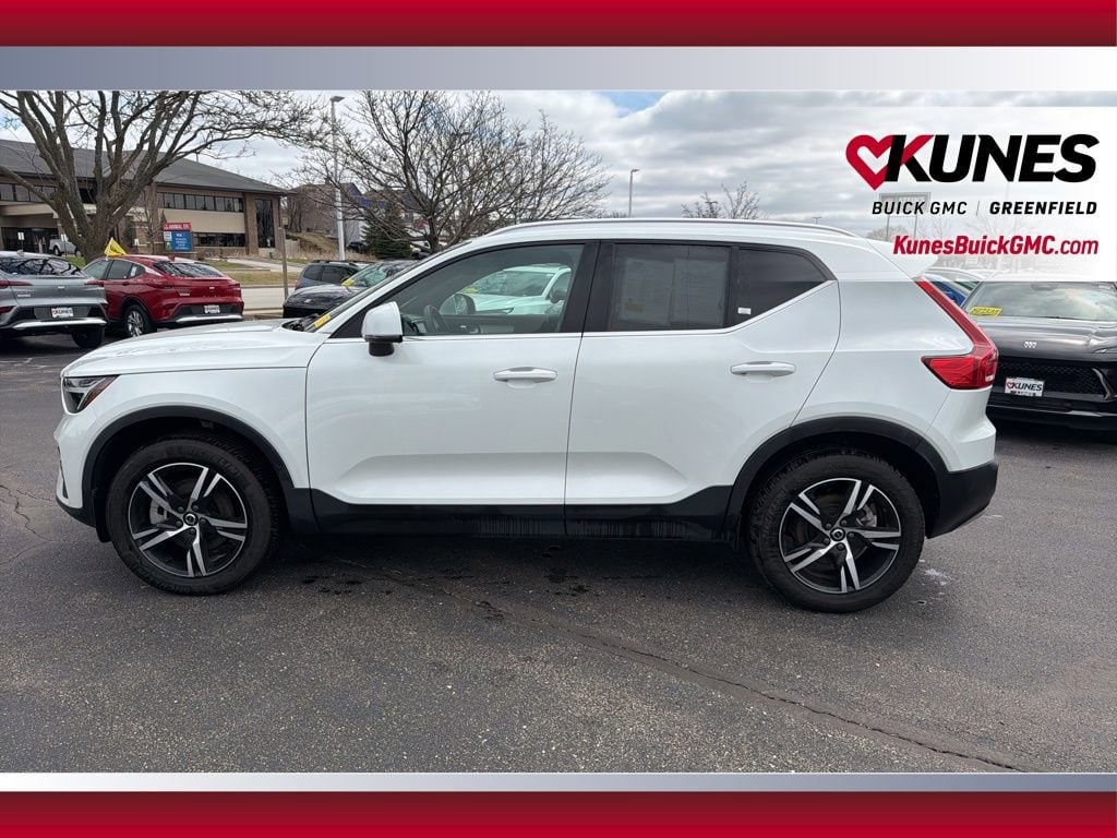 2024 Volvo XC40 Core - Photo 10