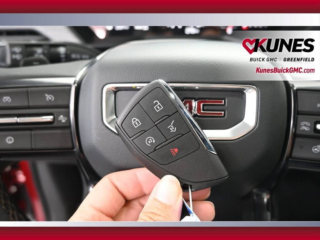 2025 GMC Acadia AT4 - Photo 34
