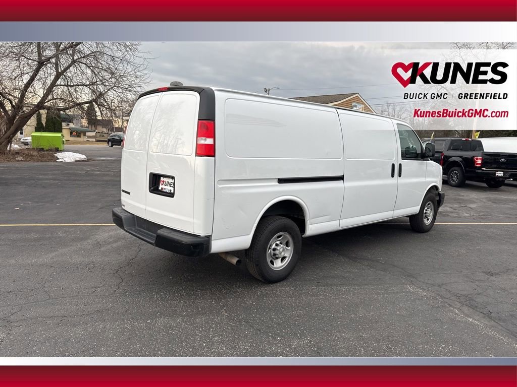 2023 Chevrolet Express 2500 Work Van Cargo photo 3