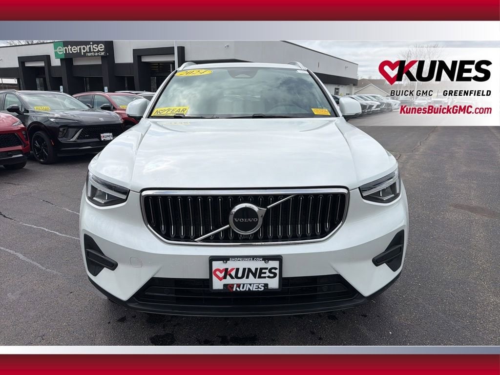 2024 Volvo XC40 Core - Photo 14