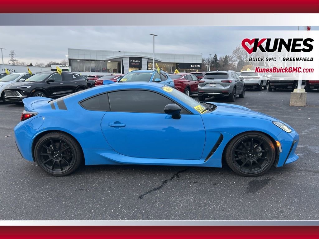 2023 Toyota GR86 Premium photo 2