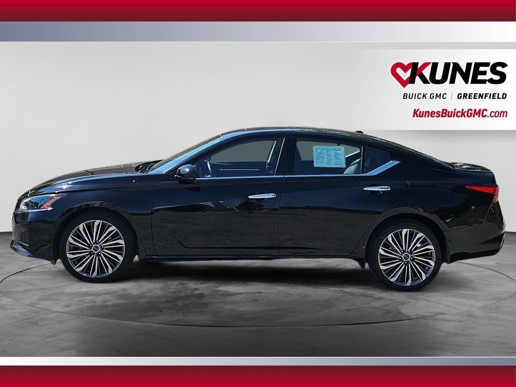 2024 Nissan Altima SL - Photo 6