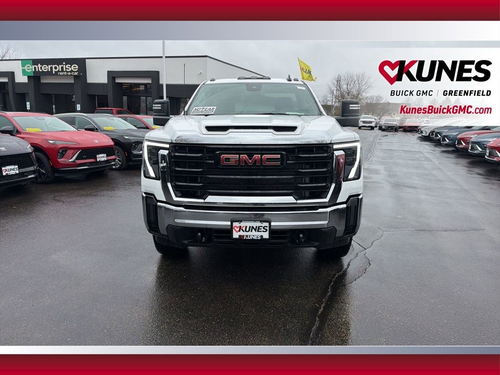 2025 GMC Sierra 3500HD Pro - Photo 13