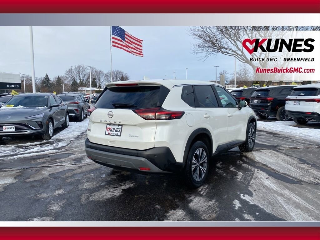Used 2023 Nissan Rogue SV