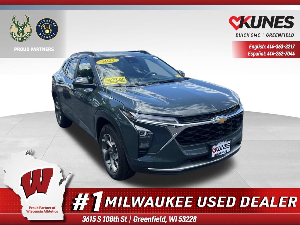 Used 2025 Chevrolet Trax LT SUV
