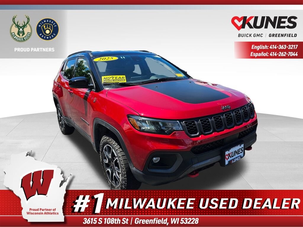 Used 2025 Jeep Compass Trailhawk