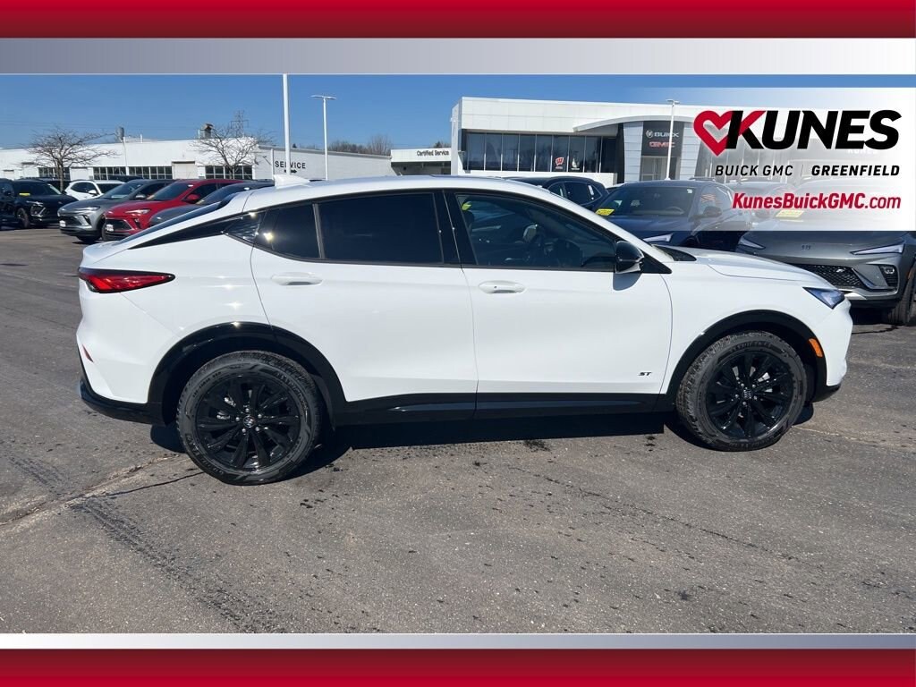 New 2026 Buick Envista Sport Touring SUV