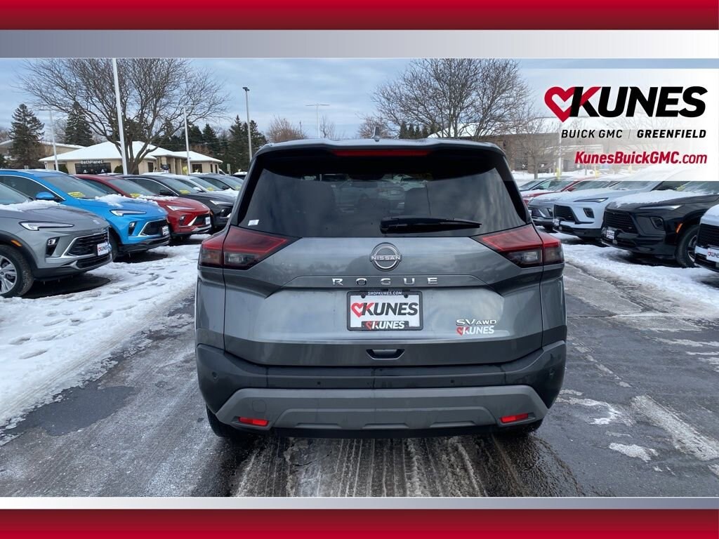 Used 2023 Nissan Rogue SV
