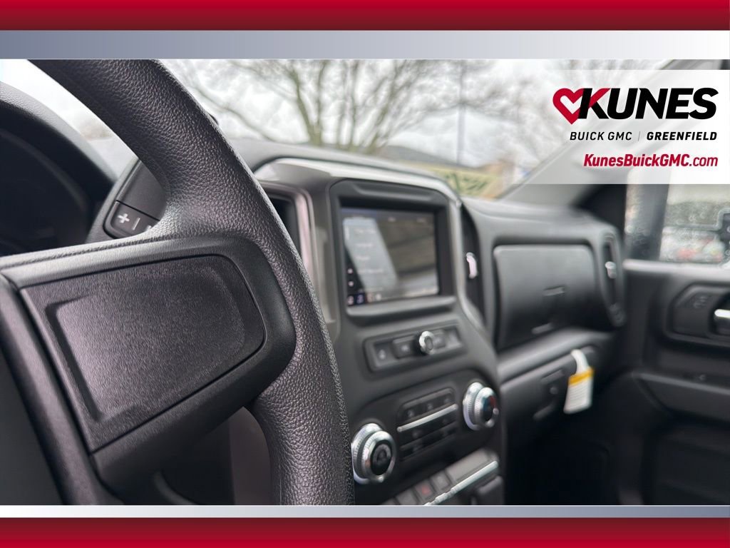 2025 GMC Sierra 3500HD Pro - Photo 21