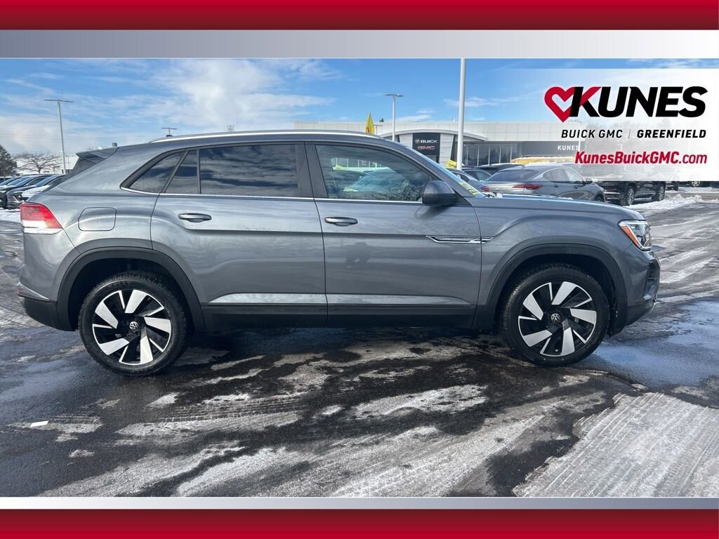 Used 2025 Volkswagen Atlas Cross Sport 2.0T SE w/Technology