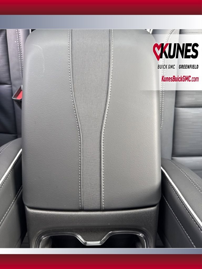 2026 Buick Enclave Sport Touring - Photo 32