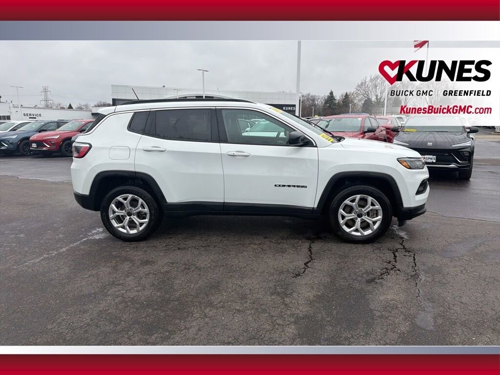 Used 2025 Jeep Compass Latitude