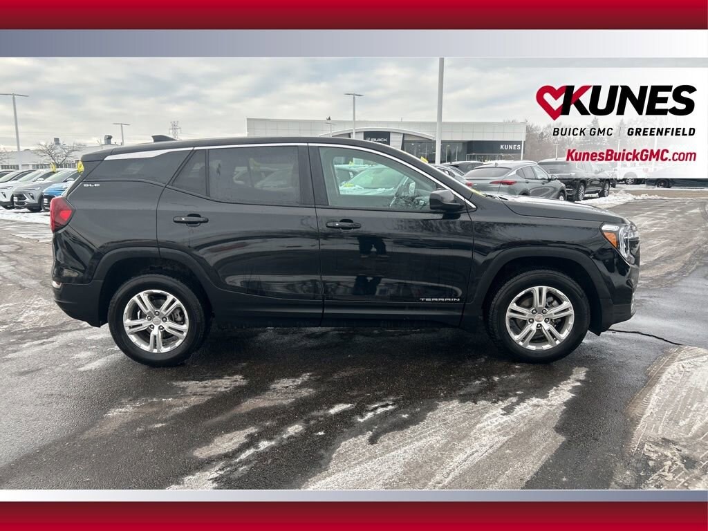 Used 2024 GMC Terrain SLE SUV