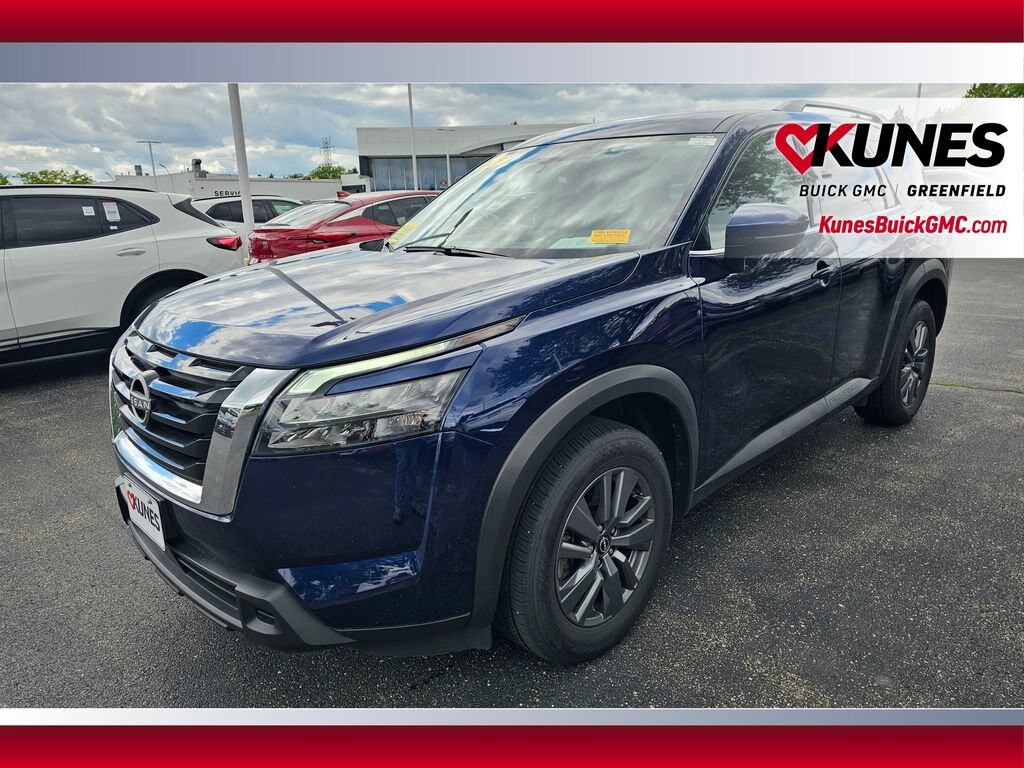 Used 2025 Nissan Pathfinder SV