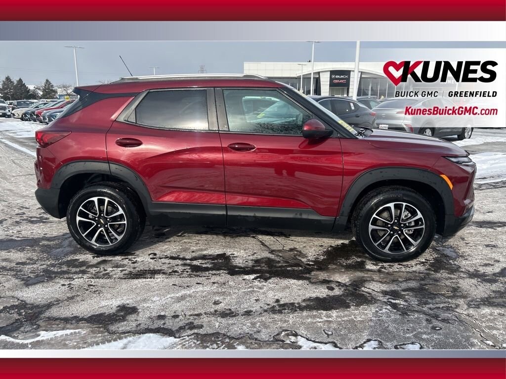 Used 2025 Chevrolet Trailblazer LT SUV