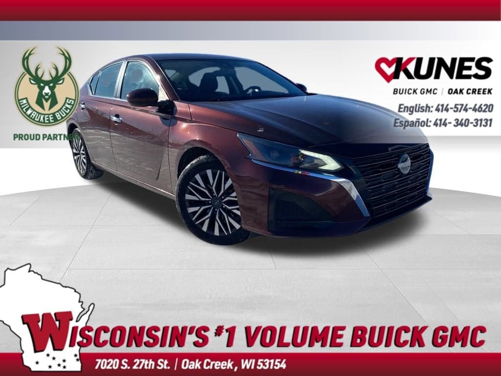 2023 Nissan Altima SV