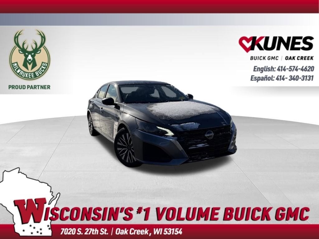 2024 Nissan Altima SV