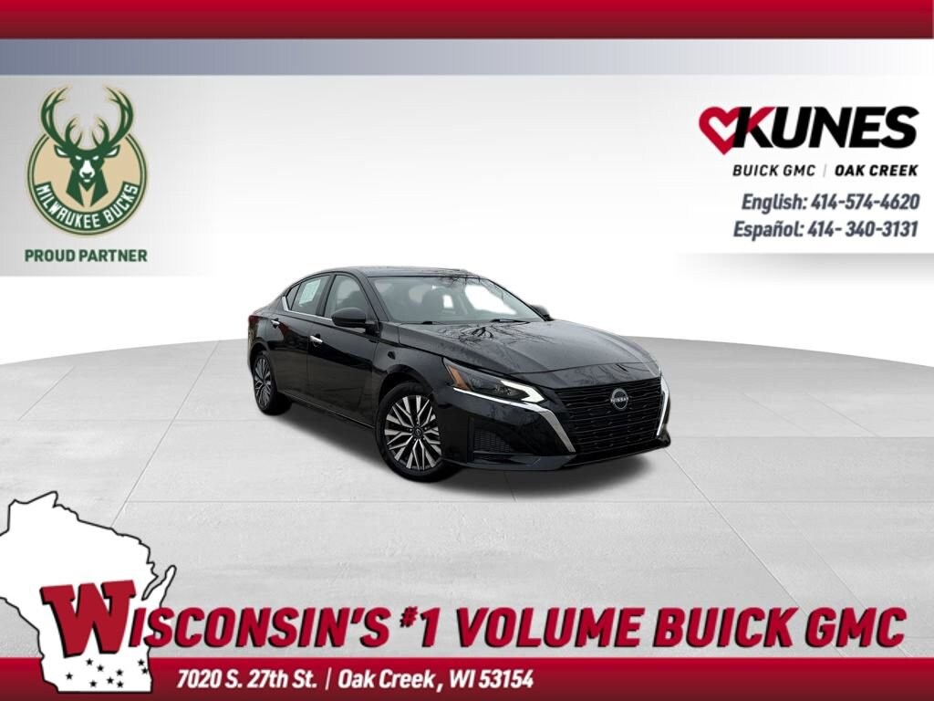 Used 2025 Nissan Altima SV Sedan