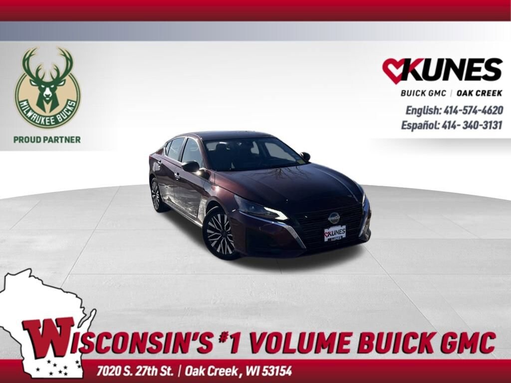 Used 2024 Nissan Altima 2.5 SV Sedan