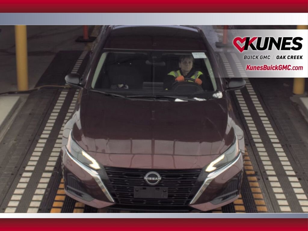 Used 2024 Nissan Altima 2.5 SV Sedan