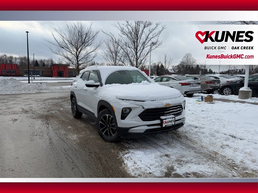 Used 2025 Chevrolet Trailblazer LT SUV